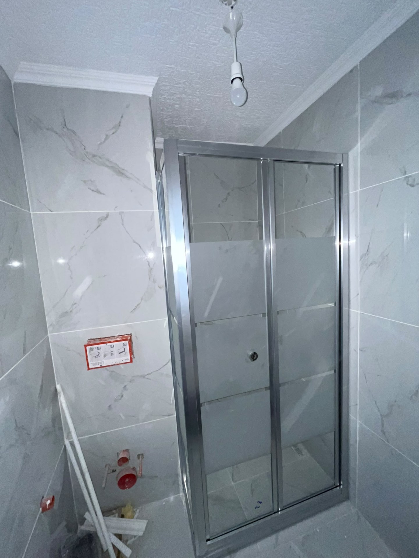 İnci Yapı Dekorasyon banyo dolabı ve lavabo çevresi yenilemesi 14